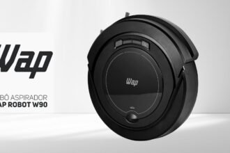 Aspirador de Pó Robô WAP ROBOT W90 3 em 1 na cor preta em destaque sobre fundo branco