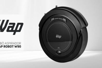 Aspirador de Pó Robô WAP ROBOT W90 3 em 1 na cor preta em destaque sobre fundo branco